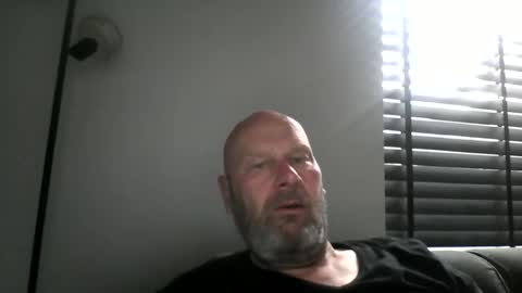 Snapshot of bigmike3339 chatting on September 27, 2025, 7:35 am bigmike3339 online show from September 27, 2025, 7:35 am