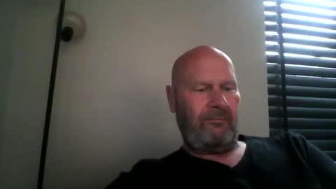 Snapshot of bigmike3339 chatting on October 6, 2025, 10:12 am bigmike3339 online show from October 6, 2025, 10:12 am