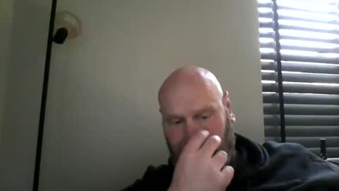 Snapshot of bigmike3339 chatting on February 2, 2026, 9:52 am bigmike3339 online show from February 2, 2026, 9:52 am