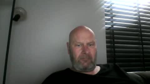 Snapshot of bigmike3339 chatting on February 12, 2026, 8:31 am bigmike3339 online show from February 12, 2026, 8:31 am