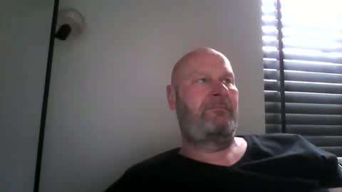 Snapshot of bigmike3339 chatting on February 19, 2026, 8:21 am bigmike3339 online show from February 19, 2026, 8:21 am