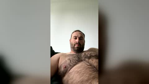 bigmikept17 online show from June 1, 2026, 1:35 pm
