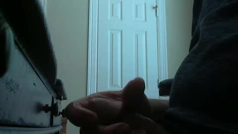 Txbator1 online show from April 17, 2026, 8:34 pm