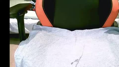 Snapshot of bigonecums chatting on April 16, 2026, 8:59 am bigonecums online show from April 16, 2026, 8:59 am