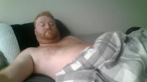 Snapshot of bigred92899 chatting on October 27, 2025, 4:33 pm bigred92899 online show from October 27, 2025, 4:33 pm