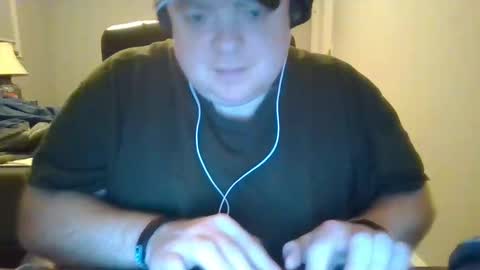 Snapshot of bigred_nyc chatting on December 21, 2024, 2:52 am Big Red online show from December 21, 2024, 2:52 am