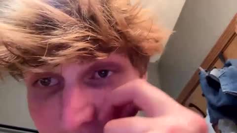 Snapshot of bigskinnyboyshh chatting on September 30, 2025, 3:44 am bigskinnyboyshh online show from September 30, 2025, 3:44 am