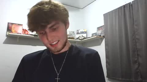 Snapshot of bigskinnyboyshh chatting on November 18, 2025, 12:49 am bigskinnyboyshh online show from November 18, 2025, 12:49 am