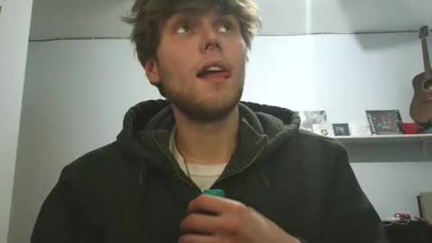 Snapshot of bigskinnyboyshh chatting on March 5, 2026, 2:51 am bigskinnyboyshh online show from March 5, 2026, 2:51 am