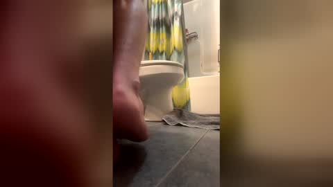 Snapshot of bigskinnyboyshh chatting on March 6, 2026, 2:41 am bigskinnyboyshh online show from March 6, 2026, 2:41 am