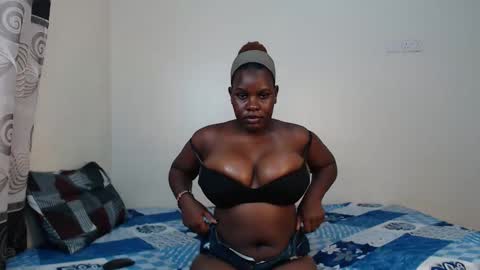Snapshot of bigsoftebony chatting on January 11, 2026, 6:46 pm bigsoftebony online show from January 11, 2026, 6:46 pm
