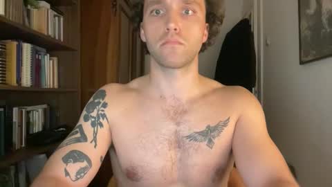 Just a horny hot guy looking for female company 33 online show from April 25, 2026, 11:46 pm