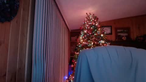 bigthicksatisfying2 online show from December 20, 2024, 8:28 am