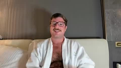 bigthickvic online show from May 8, 2026, 1:33 am