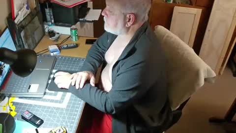 bigthump9999 online show from January 5, 2025, 3:23 pm