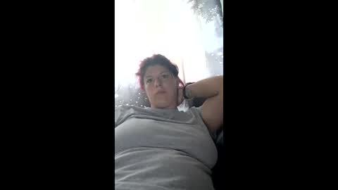 Snapshot of bigtitslala chatting on May 8, 2026, 11:04 am bigtitslala online show from May 8, 2026, 11:04 am