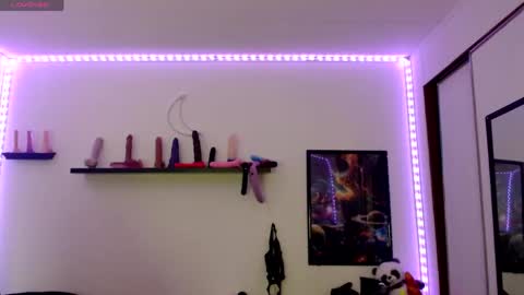 Nichole lights online show from March 27, 2026, 9:25 pm