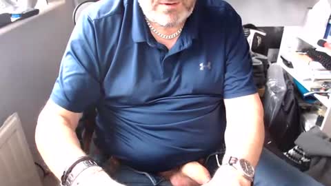 Snapshot of bigtone2_1968 chatting on June 17, 2026, 12:40 pm bigtone2_1968 online show from June 17, 2026, 12:40 pm