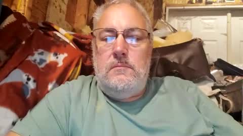 Biguy52 online show from October 5, 2025, 5:17 am