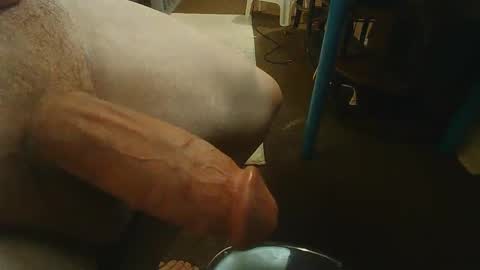 Snapshot of bigwillie6979 chatting on December 23, 2024, 8:44 am bigwillie6979 online show from December 23, 2024, 8:44 am