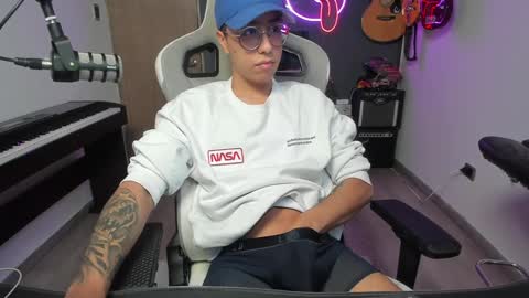 Snapshot of bigxboy96 chatting on January 19, 2025, 9:01 am bigxboy96 online show from January 19, 2025, 9:01 am