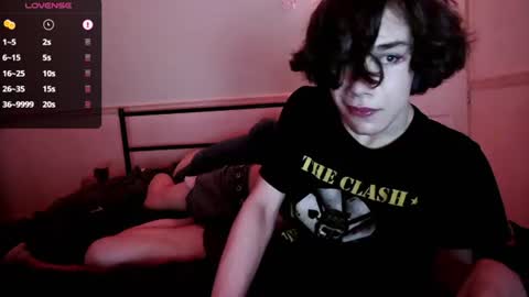 straything online show from June 28, 2026, 11:44 pm