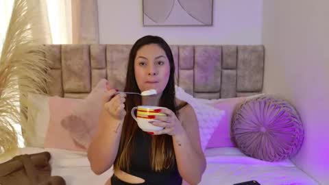 Snapshot of biiancasimons_ chatting on September 10, 2025, 3:34 pm online show from September 10, 2025, 3:34 pm