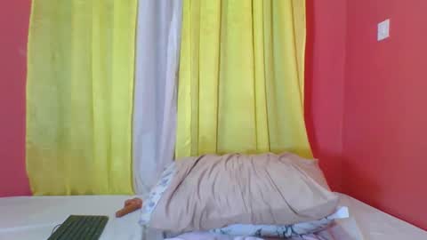 TREZAH online show from March 7, 2025, 1:51 pm