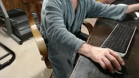 Snapshot of billy471 chatting on December 28, 2024, 12:24 pm billy471 online show from December 28, 2024, 12:24 pm