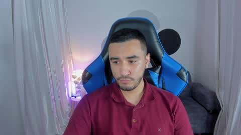 Snapshot of bilyryan1 chatting on December 4, 2024, 2:42 am Nick Moca online show from December 4, 2024, 2:42 am