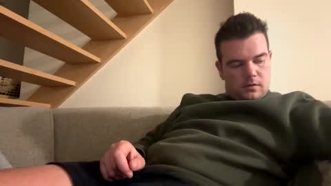 bingeling123 online show from November 13, 2025, 9:36 pm