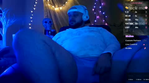 johnnydepth333 online show from May 18, 2026, 11:32 pm
