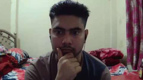 Snapshot of birbikrom104 chatting on March 6, 2026, 6:54 am birbikrom104 online show from March 6, 2026, 6:54 am