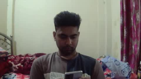 Snapshot of birbikrom104 chatting on March 8, 2026, 11:58 am birbikrom104 online show from March 8, 2026, 11:58 am