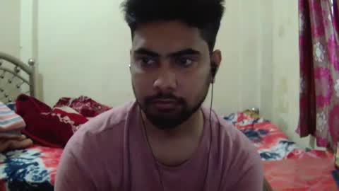 Snapshot of birbikrom104 chatting on March 18, 2026, 5:54 am birbikrom104 online show from March 18, 2026, 5:54 am