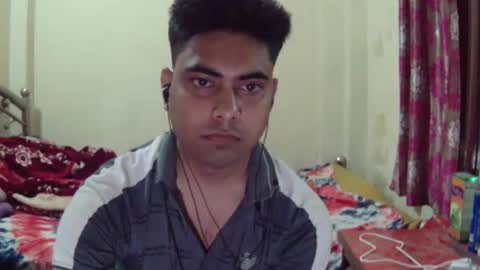 Snapshot of birbikrom104 chatting on April 1, 2026, 2:14 pm birbikrom104 online show from April 1, 2026, 2:14 pm