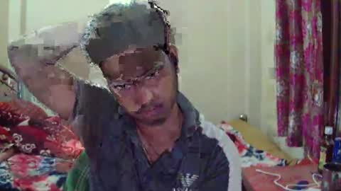 Snapshot of birbikrom104 chatting on April 10, 2026, 3:06 pm birbikrom104 online show from April 10, 2026, 3:06 pm