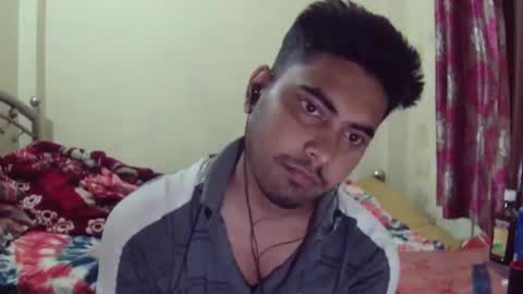 Snapshot of birbikrom104 chatting on April 12, 2026, 2:44 pm birbikrom104 online show from April 12, 2026, 2:44 pm