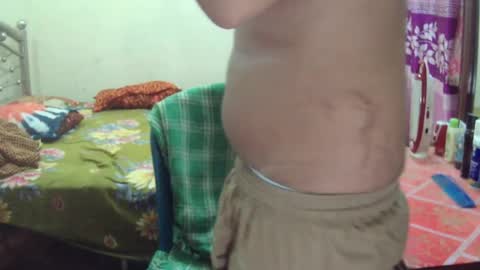 Snapshot of birbikrom104 chatting on June 17, 2026, 1:56 pm birbikrom104 online show from June 17, 2026, 1:56 pm
