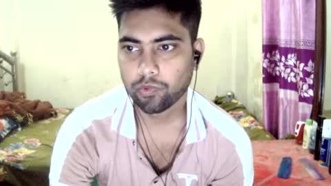 Snapshot of birbikrom104 chatting on June 19, 2026, 5:12 am birbikrom104 online show from June 19, 2026, 5:12 am