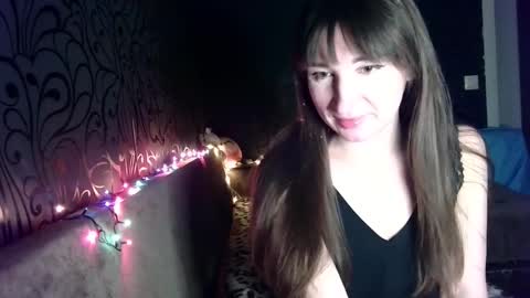 birdie_kiss online show from February 16, 2026, 7:43 pm