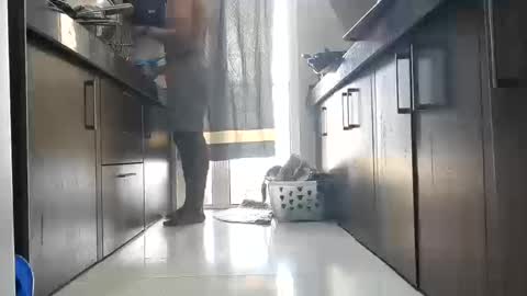 Bir Hans online show from December 17, 2025, 10:32 am