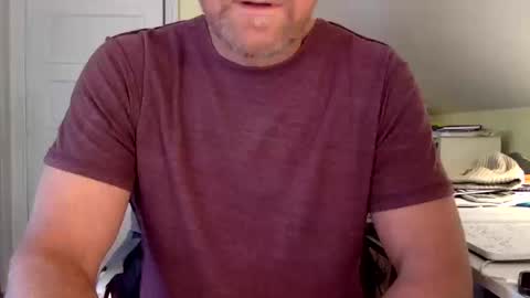 Snapshot of bisonbar chatting on October 17, 2025, 4:20 pm BisonBar online show from October 17, 2025, 4:20 pm