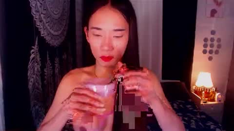 EVA online show from February 25, 2025, 6:53 pm