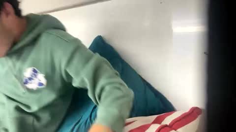 bitedeforain online show from October 12, 2025, 3:22 pm