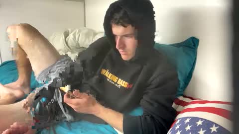 bitedeforain online show from November 21, 2025, 8:51 pm