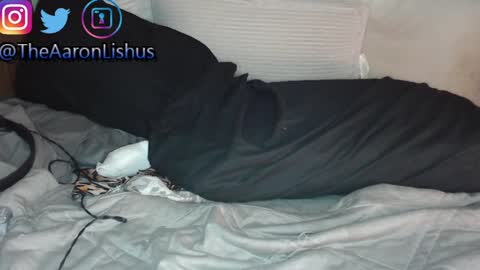 bizarre99 online show from December 1, 2024, 7:47 pm