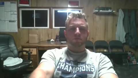 Snapshot of bjhancock_28 chatting on November 14, 2025, 9:02 pm bjhancock_28 online show from November 14, 2025, 9:02 pm