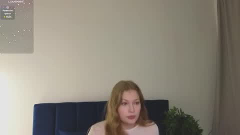 Julia online show from February 8, 2025, 12:06 pm