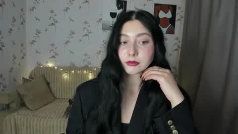 Snapshot of black_berry_bla_ck chatting on October 16, 2025, 11:11 am black_berry_bla_ck online show from October 16, 2025, 11:11 am